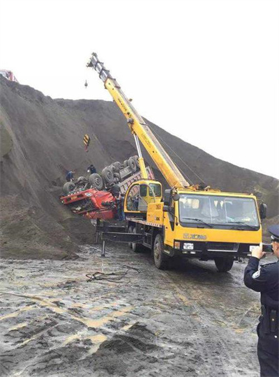 色达上犹道路救援